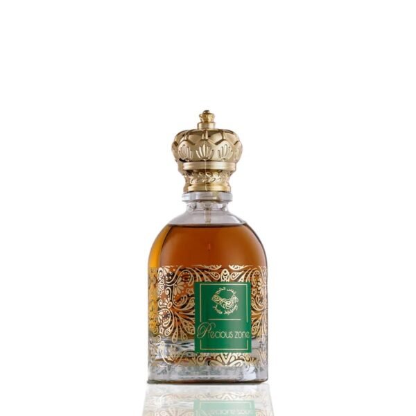 Precious Zone - بريشوس زون Brand: Anfas Al Khaleej Perfumes Fragrance Type: eau de parfum Size: 100ml Fragrance Family: Chypre green Fragrance Description: Top Note: Neroli, Lavender, Orange, Geranium Middle Note: Cinnamon bark, Rose, Patchouli Base Note: Ambergris, Sandalwood, Vanilla العلامة التجارية: أنفاس الخليج للعطور نوع العطر: او دي بارفان الحجم: 100 مل من عائلة عطور التشيبيرالعشبية (جرين) :مكونات العطر النوتة العليا: زهر البرتقال ، لافندر الخزامى ، برتقال ، إبرة الراعي النوتة الوسطى "قلب العطر": لحاء القرفة ، ورد جوري، باتشولي قاعدة العطر"النوتة السفلى": العنبر ، خشب الصندل ، الفانيليا